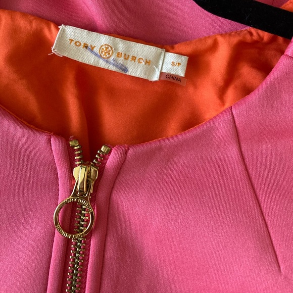 Tory Burch Women’s Sleeveless Scuba Mini Dress with Zipper & Flap Pocket - Picture 6 of 10